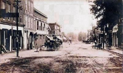 Veedersburg: Main Street - looking south image. Click for full size.