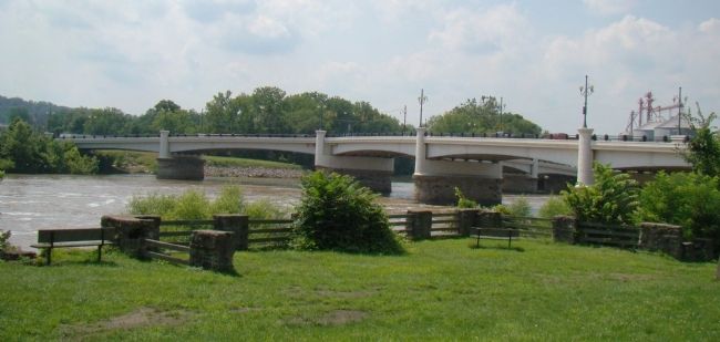 Zanesvilles Y-Bridge image. Click for full size.