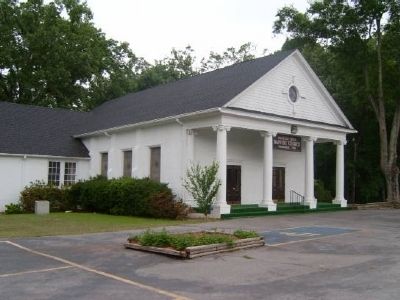 Mountain Creek Baptist Church and Marker image. Click for full size.