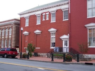 Original Charles Town Courthouse image, Touch for more information