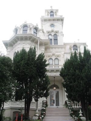 Governor�s Mansion Front Entrance image. Click for full size.