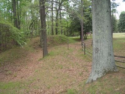 Confederate Fortifications at Chickahominy Bluff image, Touch for more information