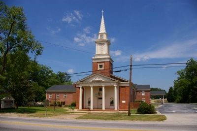 The Social Circle United Methodist Church image. Click for full size.