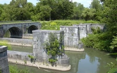 9 Mile Creek Aqueduct, 2004 - Prior to Restoration image. Click for full size.