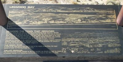 Linwood Bay Marker, center panel. Click for full size. Linwood Bay Marker, center panel image. Click for full size.