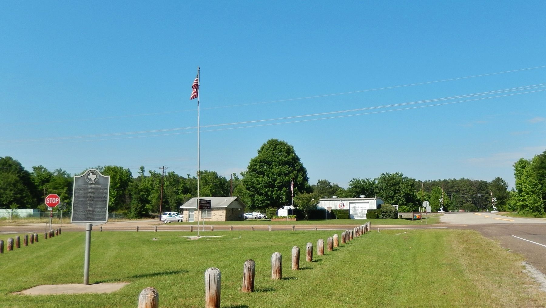 Home Town of Mrs. Lyndon B. Johnson Marker (<i>wide view</i>) image, Touch for more information