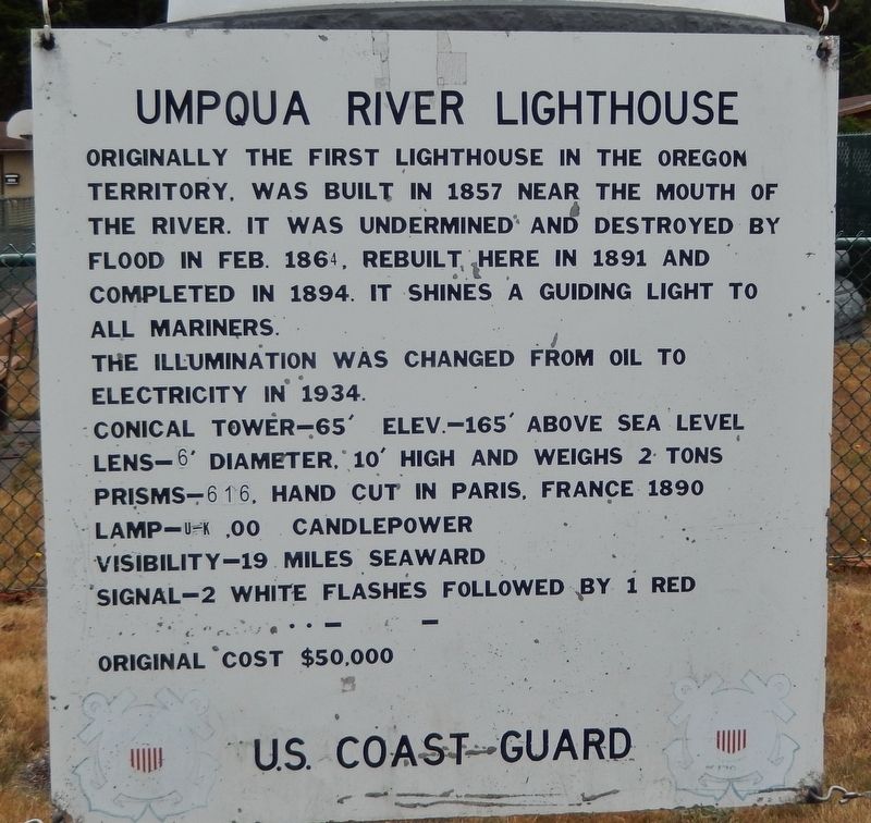Umpqua River Lighthouse Marker (older version) image, Touch for more information
