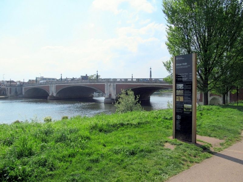 Barge Walk Marker, the River Thames and Hampton Court Bridge image, Touch for more information