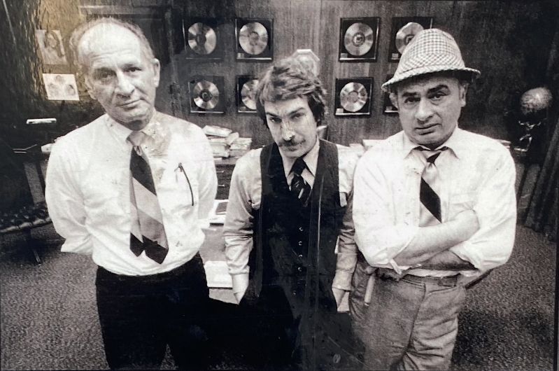 Marker inset:<i>Chess Records founders Leonard (left), Phil (right), with Leonard's son Marshall</i> image. Click for full size.