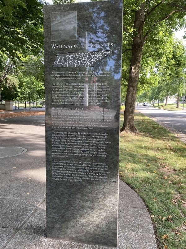 Walkway of the Counties/Mississippi River Valley Marker image. Click for full size.