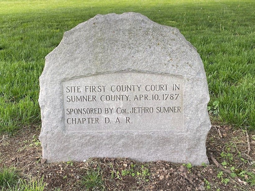 Photo: Site of First County Court in Sumner County Marker