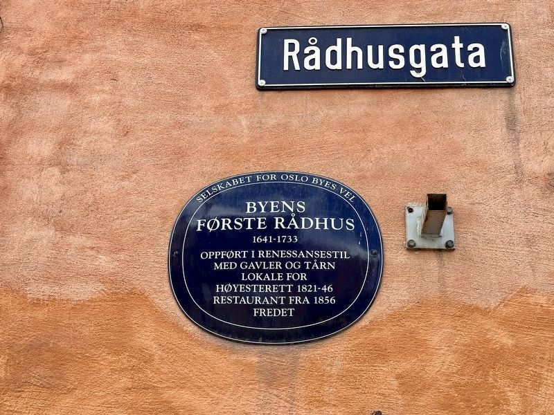 Byens Frste Rdhus / The First City Hall Marker image. Click for full size.
