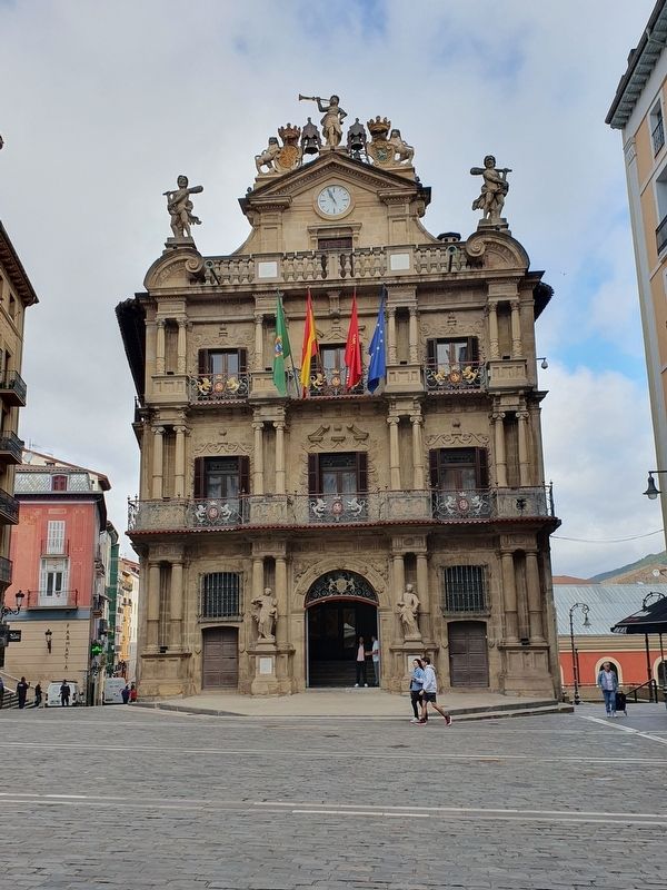 Ayuntamiento de Pamplona image. Click for full size.