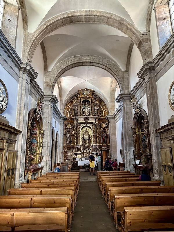 Igrexa de Santa Mara do Camio / Church of Santa Maria of the Way - interior image. Click for full size.