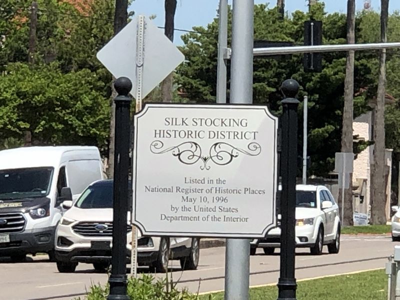 Silk Stocking Historic District Marker image. Click for full size.