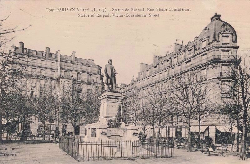 Monument for F.V. Raspail (with statue) image. Click for full size.