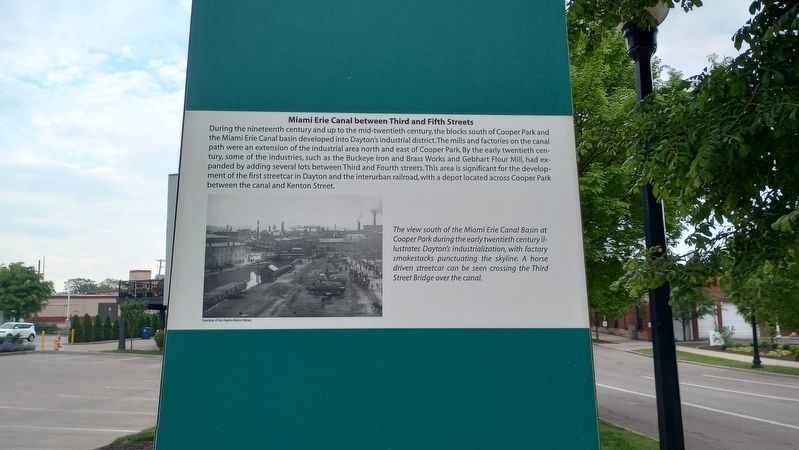 Miami Erie Canal between Third and Fifth Streets Marker image. Click for full size.