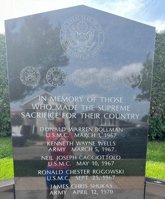 Norridge Vietnam War Memorial image. Click for full size.