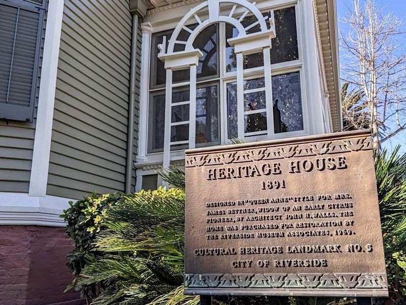 Heritage House Marker image. Click for full size.