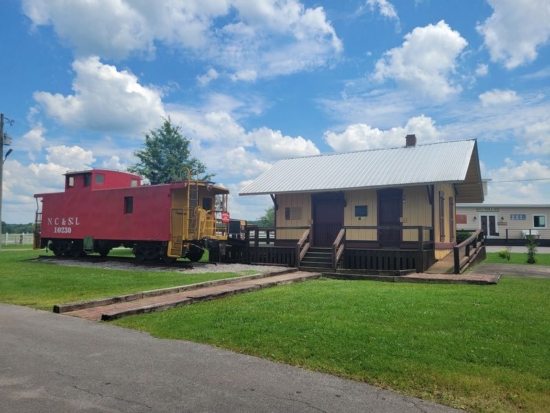 Train Caboose and Tuckers Gap Depot Markers image. Click for full size.