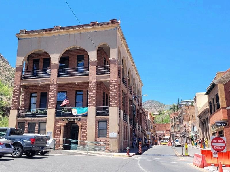 The Votes for Women Marker is located on the NE corner of the Bisbee Post Office building. image. Click for full size.