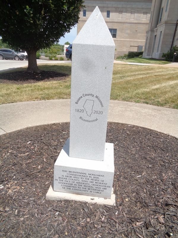 Boone County Bicentennial Monument image. Click for full size.
