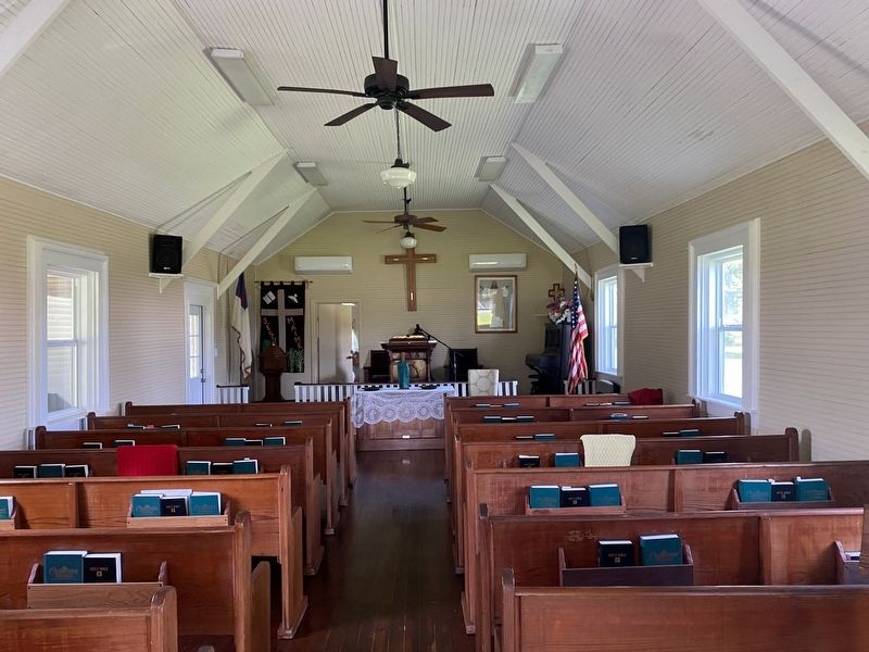 Gheens Presbyterian Church interior image. Click for full size.